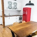 Stylish Loft With Great View To Apartman Ardino