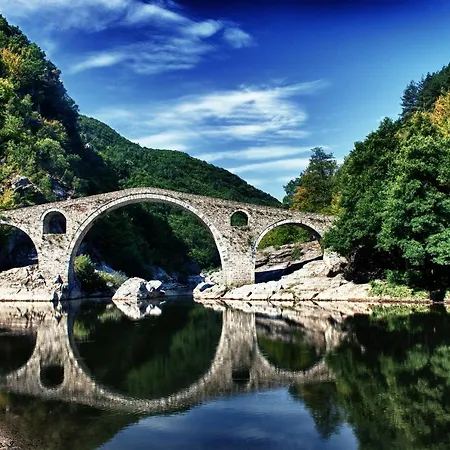 Stylish Loft With Great View To * Ardino