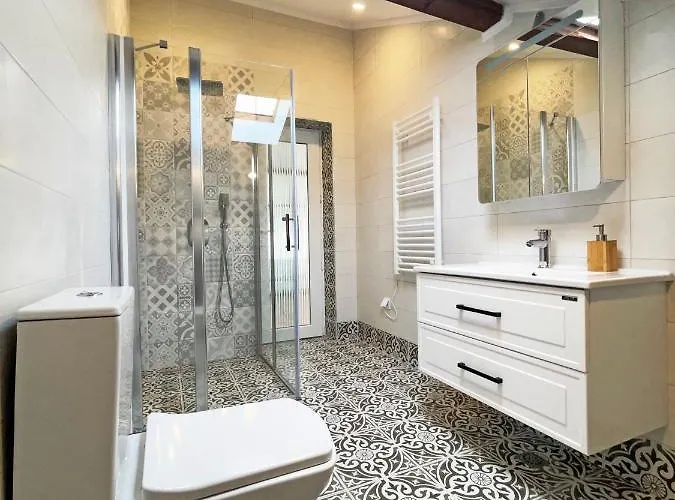 Stylish Loft With Great View To *